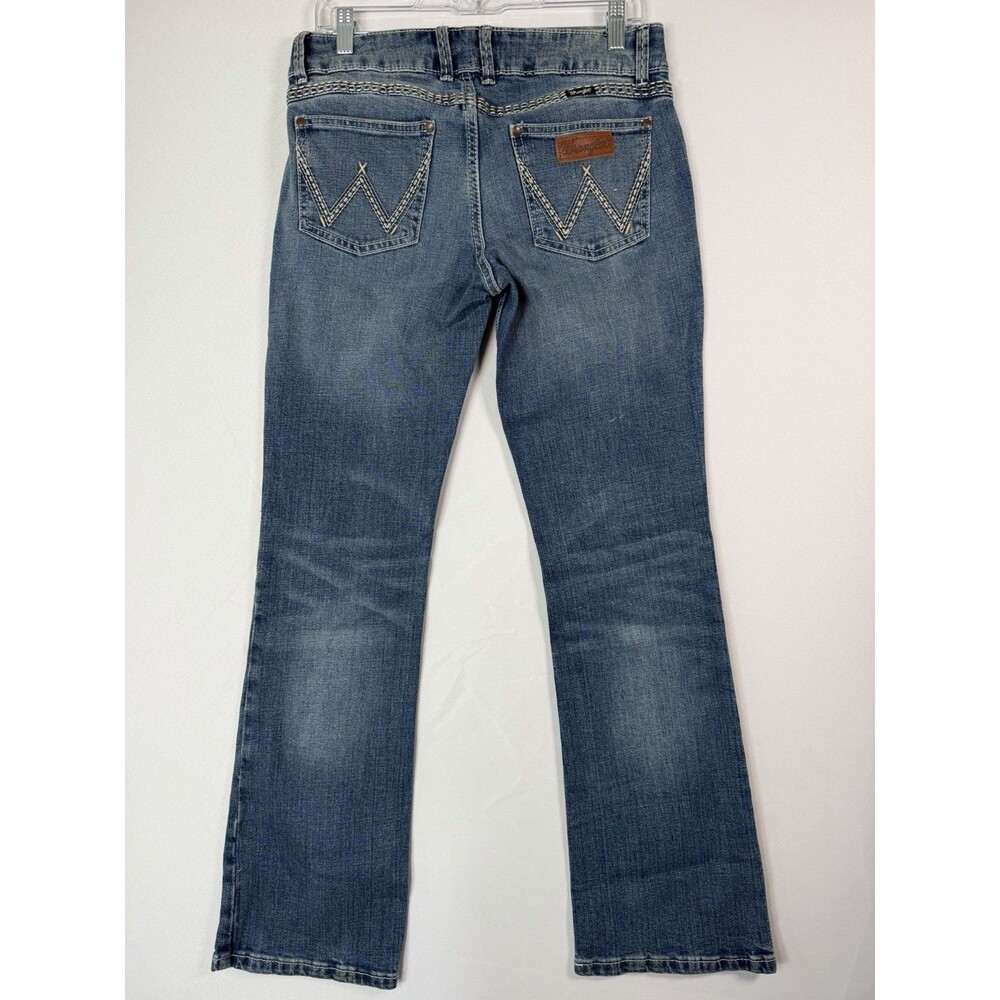 Wrangler Women’s Jeans Size 7x32 Boot Cut Blue Stretch Western Embroidered